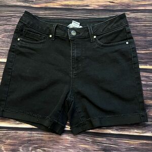 🖤Black Denim Shorts🖤